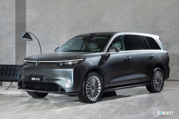 杠杆配资开户 魏牌V9X预售37.18万起 2.0T+4挡DHT 发动机直驱车轮